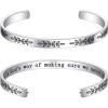 M MOOHAM Bracelets for Women – Engraved Quote Inspirational Bracelet Birthday Christmas Funny Gifts for Best Friend, Daughter, Son, Sister, Niece, Mom, Coworkers, Stainless Steel Jewelry(“Sisters-A sister is god’s way of making sure we never walk alone)